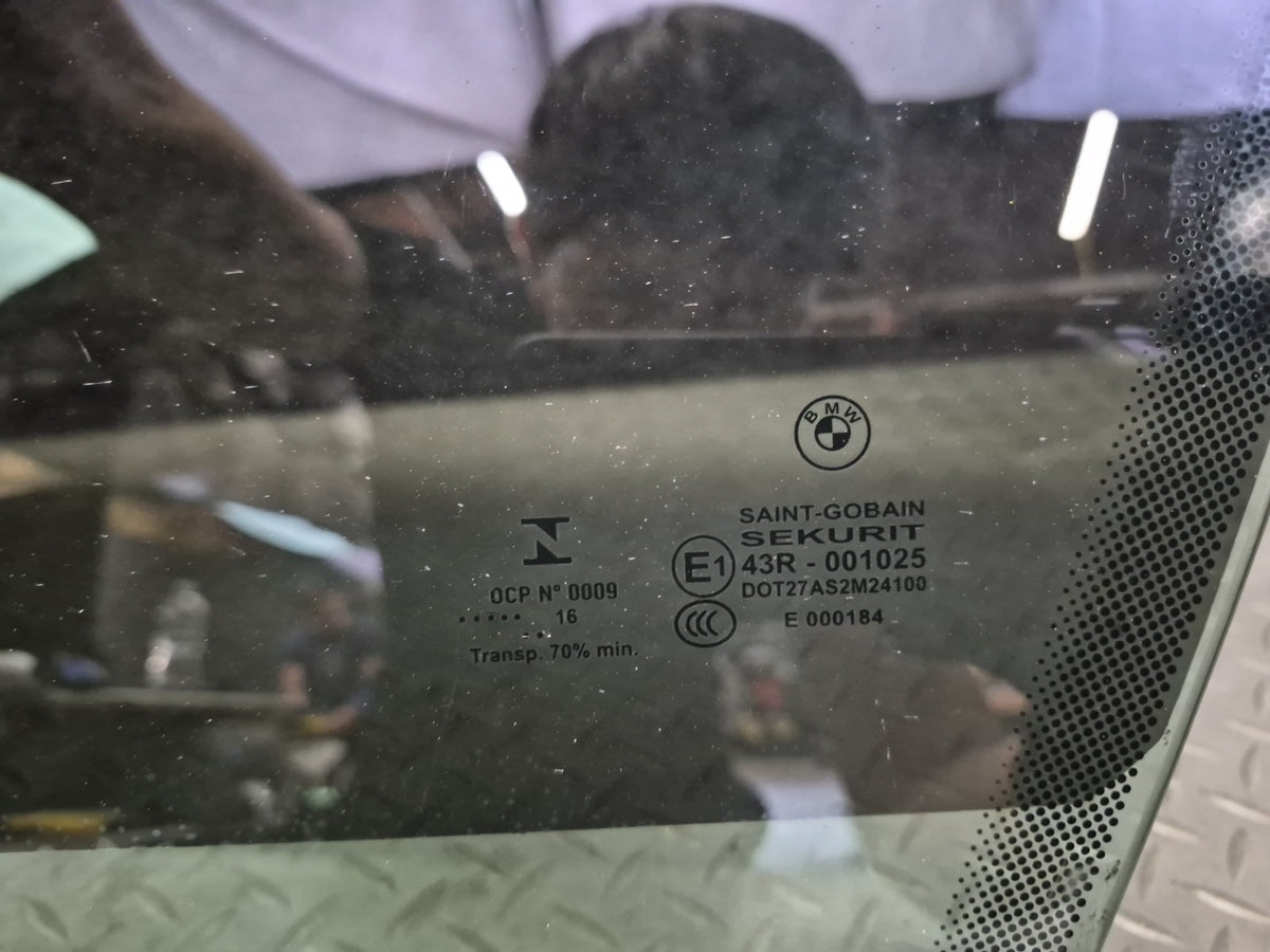2015-2020 BMW F33 F83 M4 Convertible Left Driver Door Glass Window