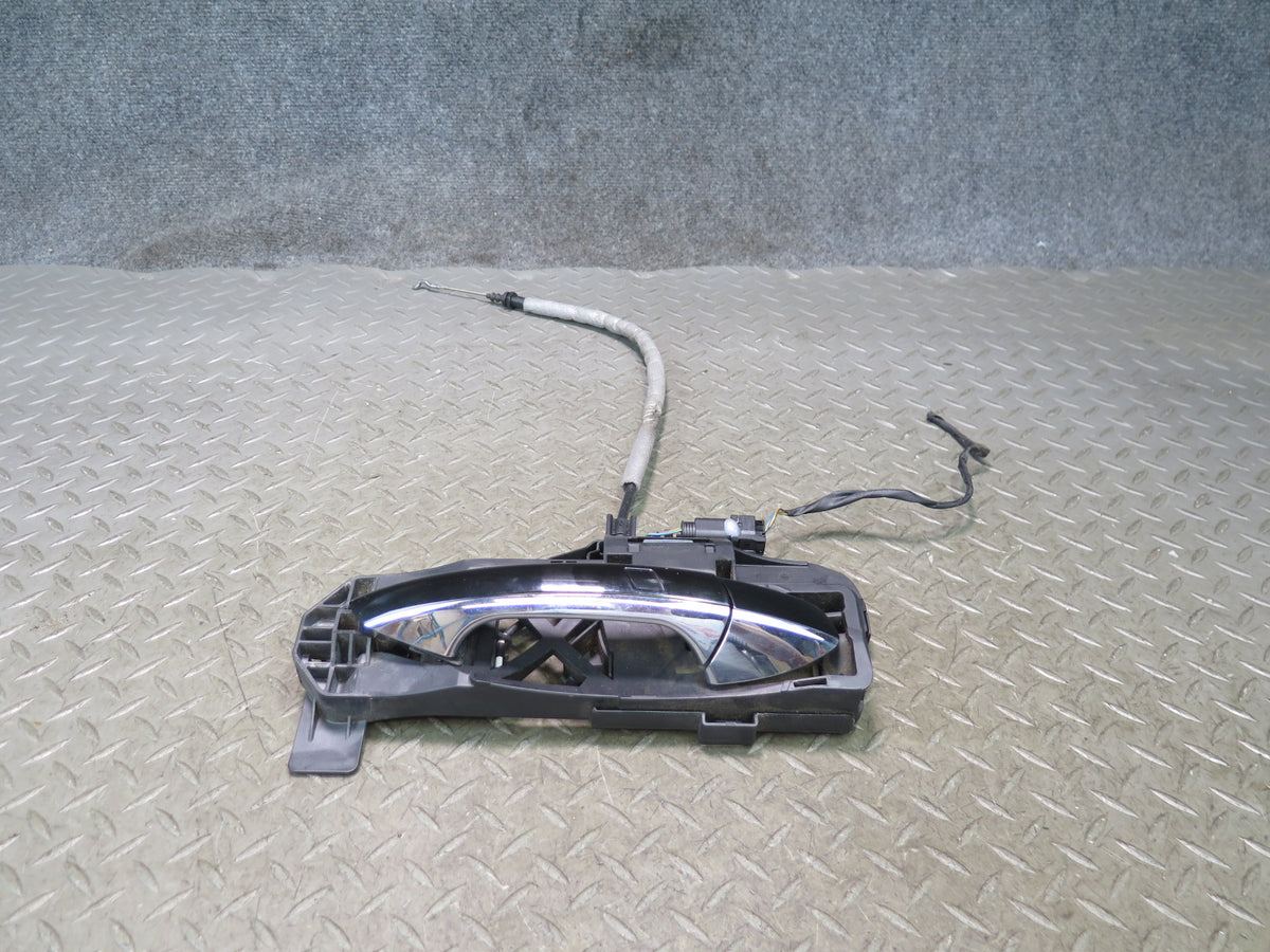 07-13 Mercedes W221 S-class Front Right Door Exterior Handle w Keyless Entry OEM