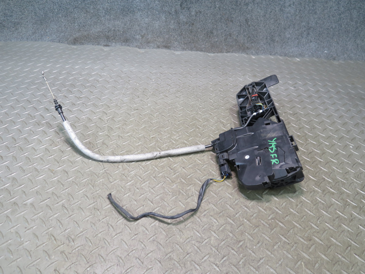 07-13 Mercedes W221 S-class Front Right Door Exterior Handle w Keyless Entry OEM