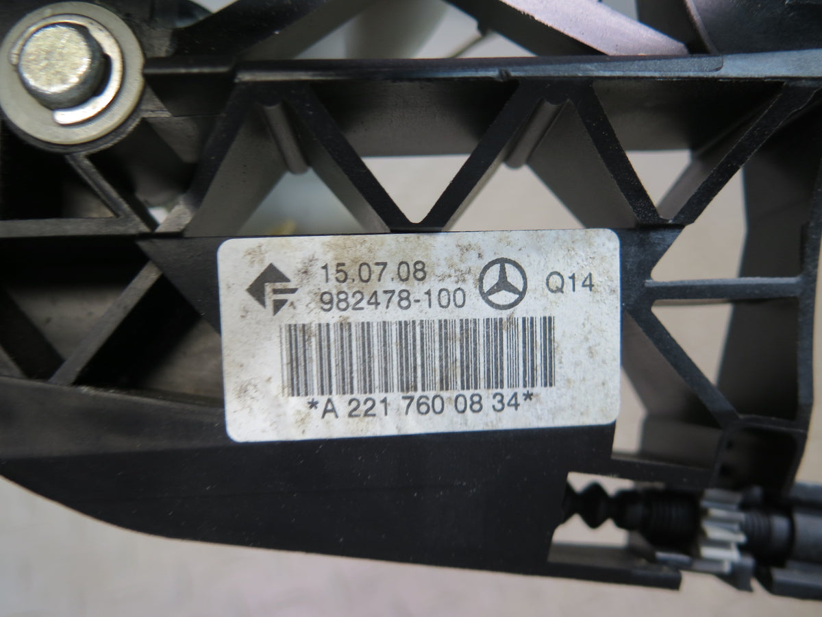 07-13 Mercedes W221 S-class Rear Right Door Exterior Handle w Keyless OEM