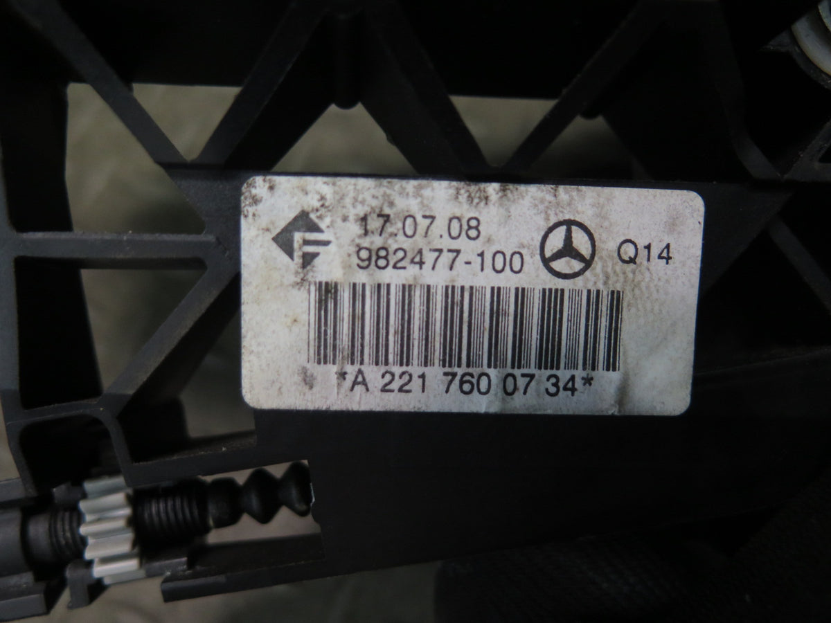07-13 Mercedes W221 S-class Rear Left Door Exterior Handle w Keyless OEM