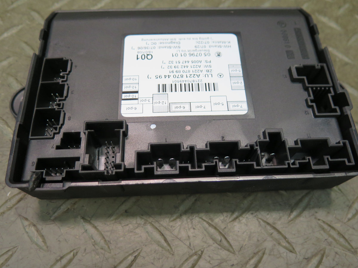 07-13 Mercedes W221 S-class Front Left Door Control Module 2218704495 OEM