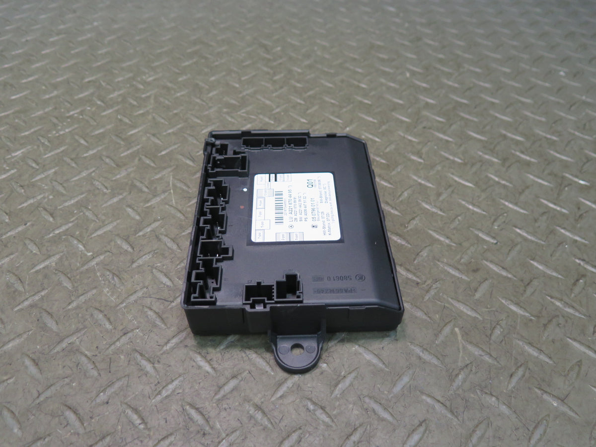 07-13 Mercedes W221 S-class Front Left Door Control Module 2218704495 OEM