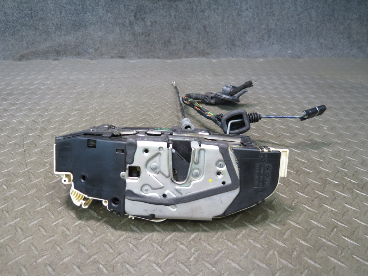 07-13 Mercedes W221 S-class Front Right Door Lock Latch Actuator 2217301635 OEM