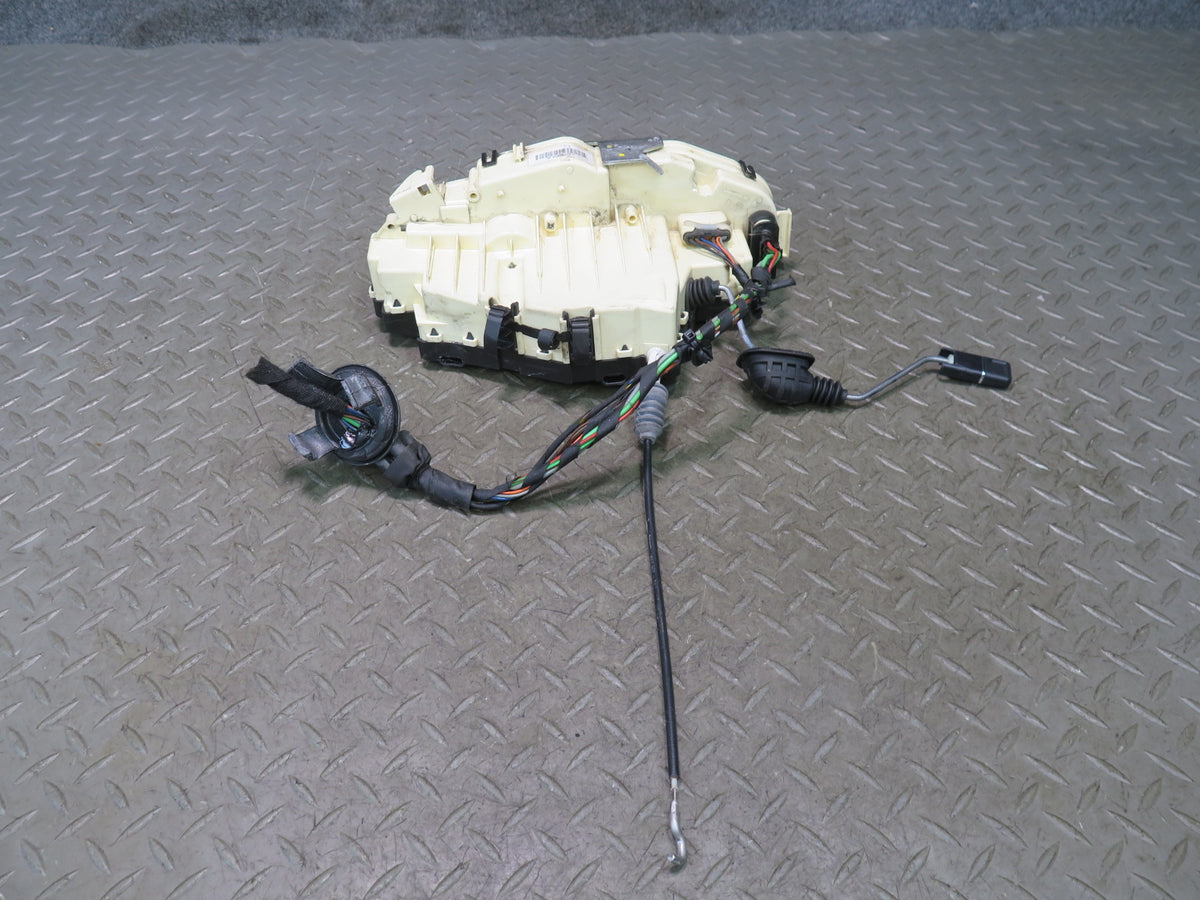 07-13 Mercedes W221 S-class Front Right Door Lock Latch Actuator 2217301635 OEM