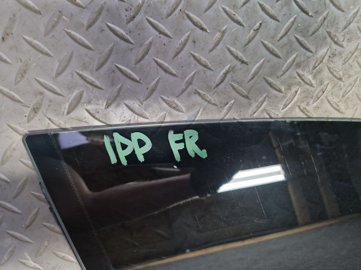 2010-2016 Porsche Panamera 970 Front Right Door Glass Window 97054251203