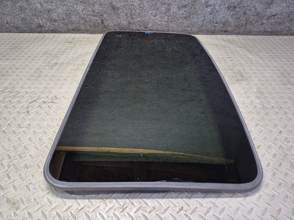 01-06 Lexus UCF30L LS430 Sunroof Moonroof Glass Window Panel OEM