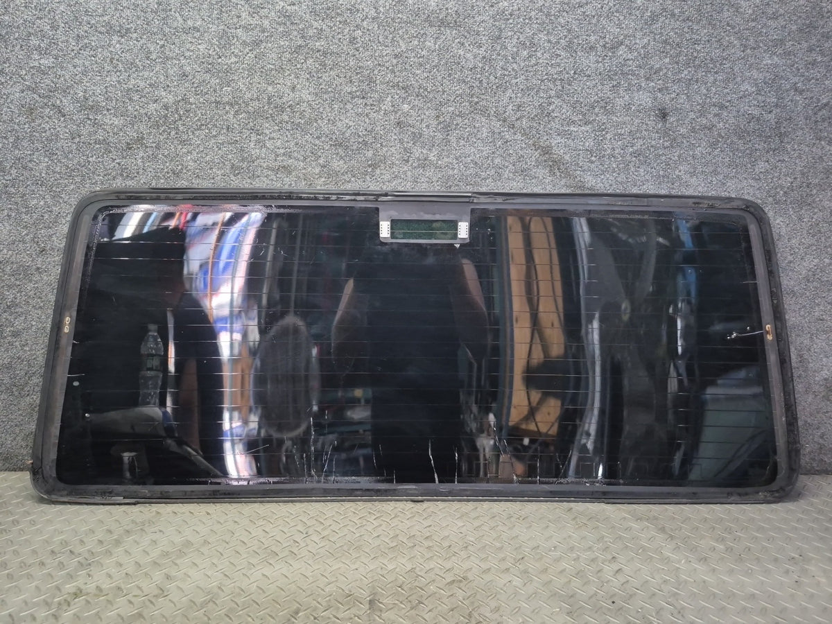 01-03 VW Eurovan T4 Rear Tailgate Heated Windshield Glass Window Defective