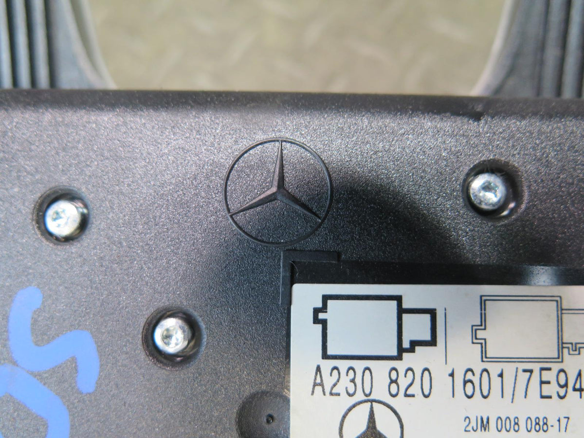 05-12 Mercedes R230 SL550 Overhead Console Dome Reading Light Lamp OEM