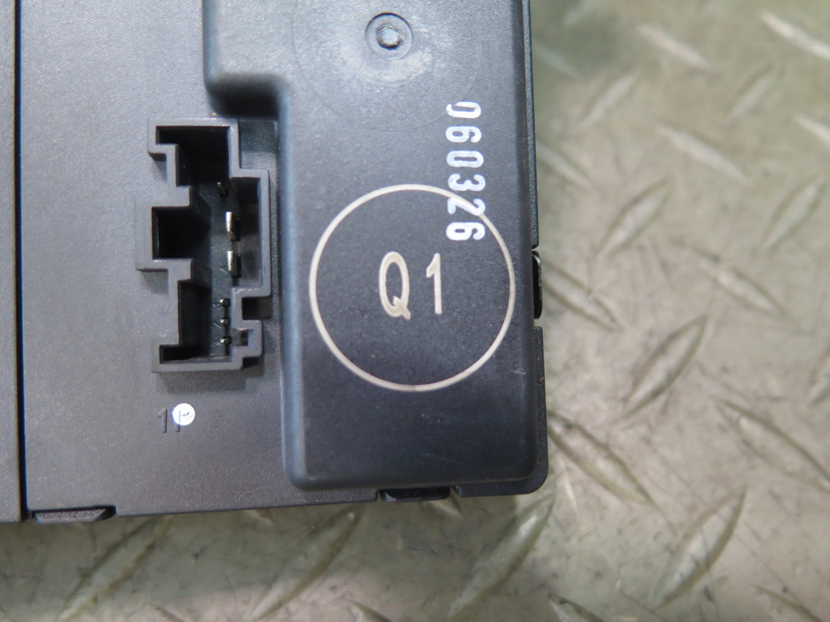 03-12 Mercedes R230 SL550 Front Left Door Control Module 2308205726 OEM