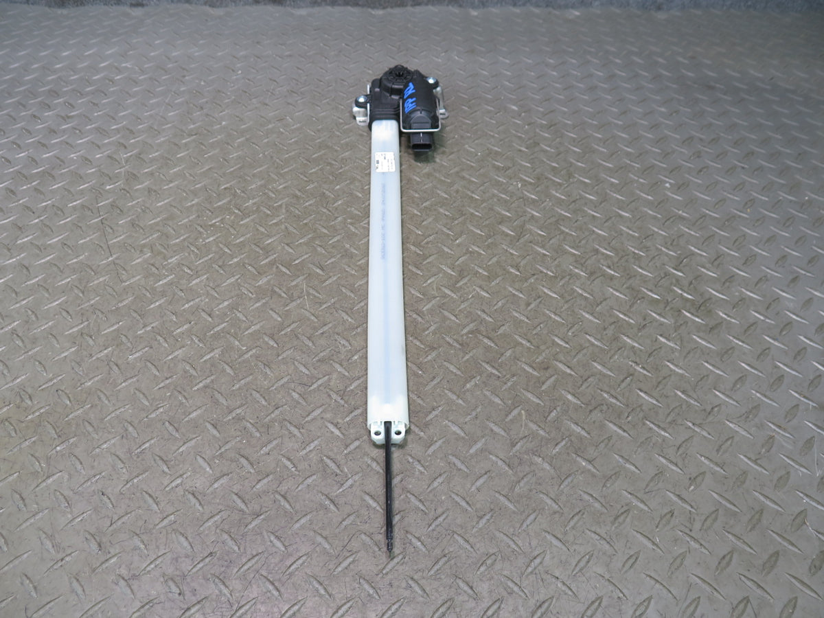 2010-2016 Porsche Panamera 970 Rear Left Door Window Sunshade Motor Assembly