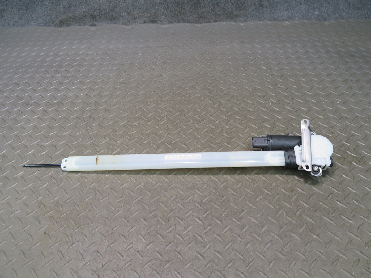 2010-2016 Porsche Panamera 970 Rear Left Door Window Sunshade Motor Assembly