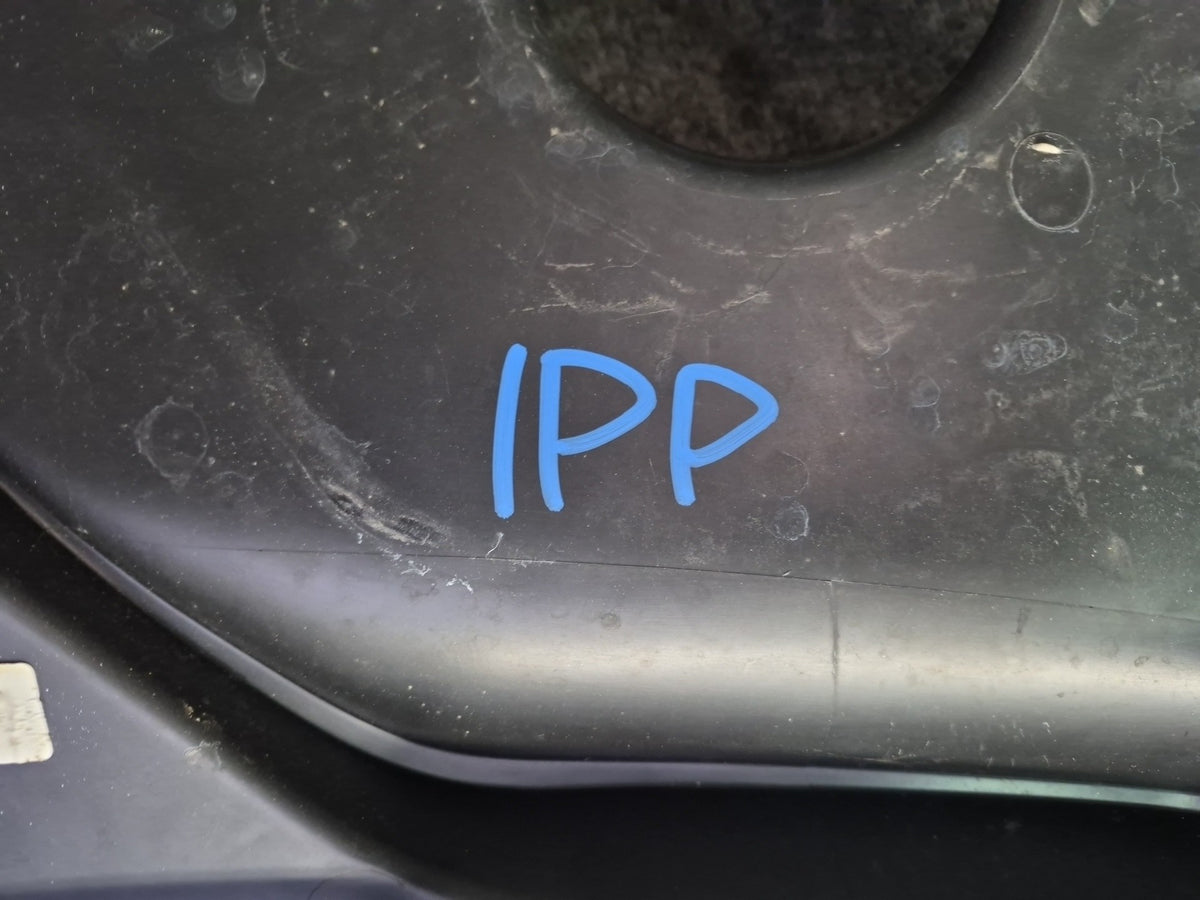 2010-2016 Porsche Panamera 970 Windshield Wiper Vent Cowl Trim Panel 97055556302