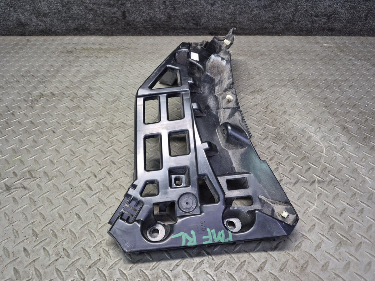 2015-2018 Porsche Macan Rear Right Center Left Bumper Mount Bracket Support Set