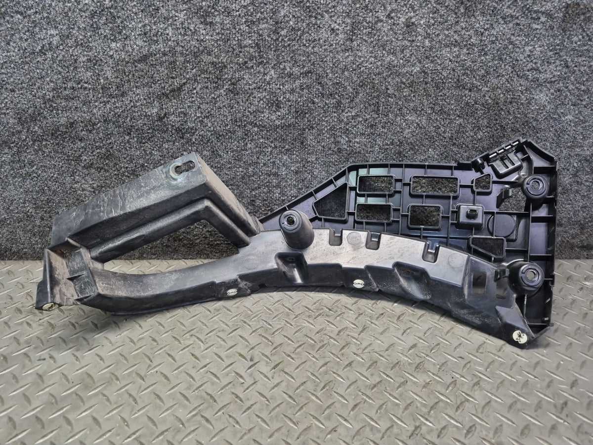 2015-2018 Porsche Macan Rear Right Center Left Bumper Mount Bracket Support Set