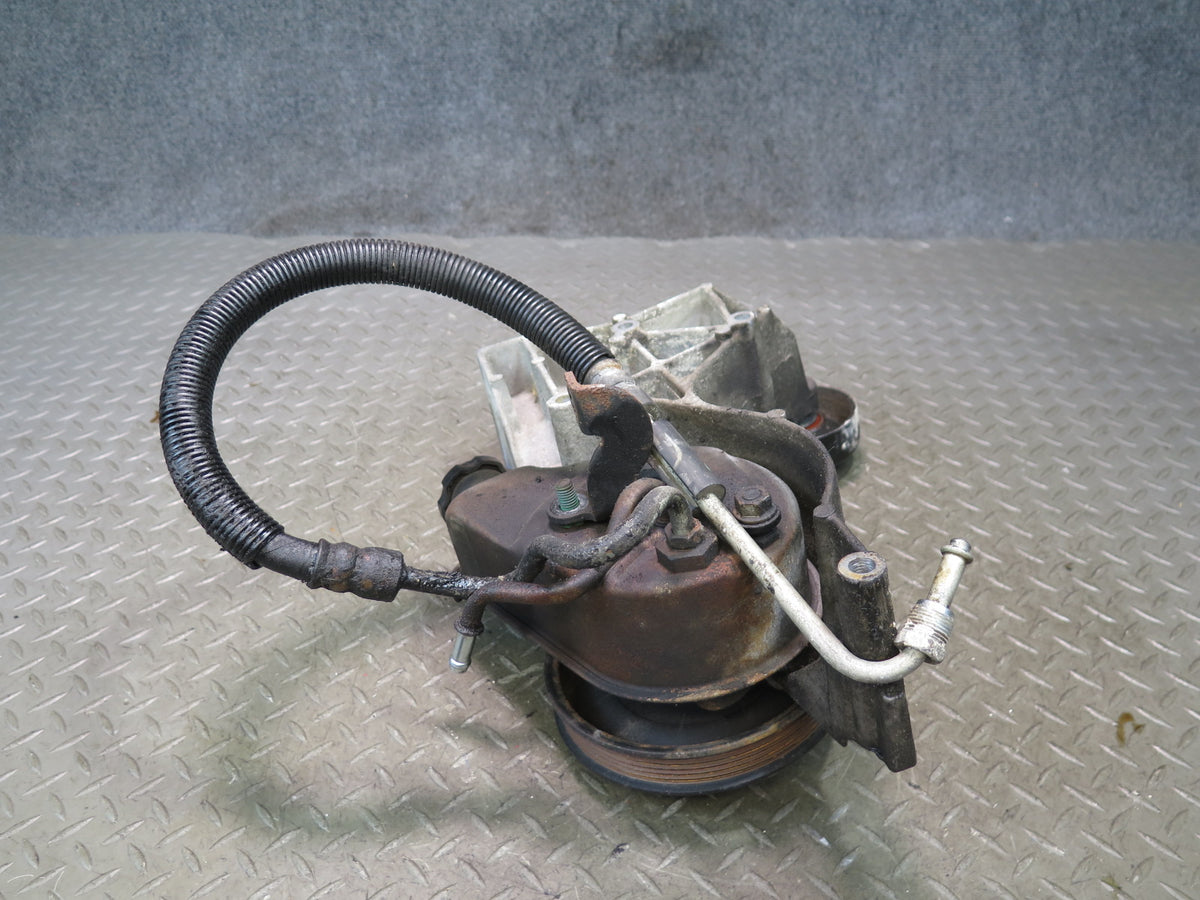2003-2007 Hummer H2 Power Steering Pump W/ Pulley