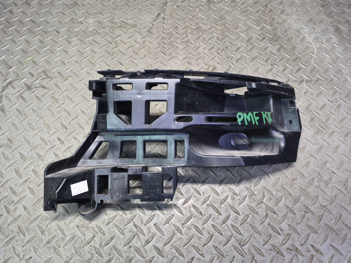 2015-2018 Porsche Macan Rear Right Center Left Bumper Mount Bracket Support Set