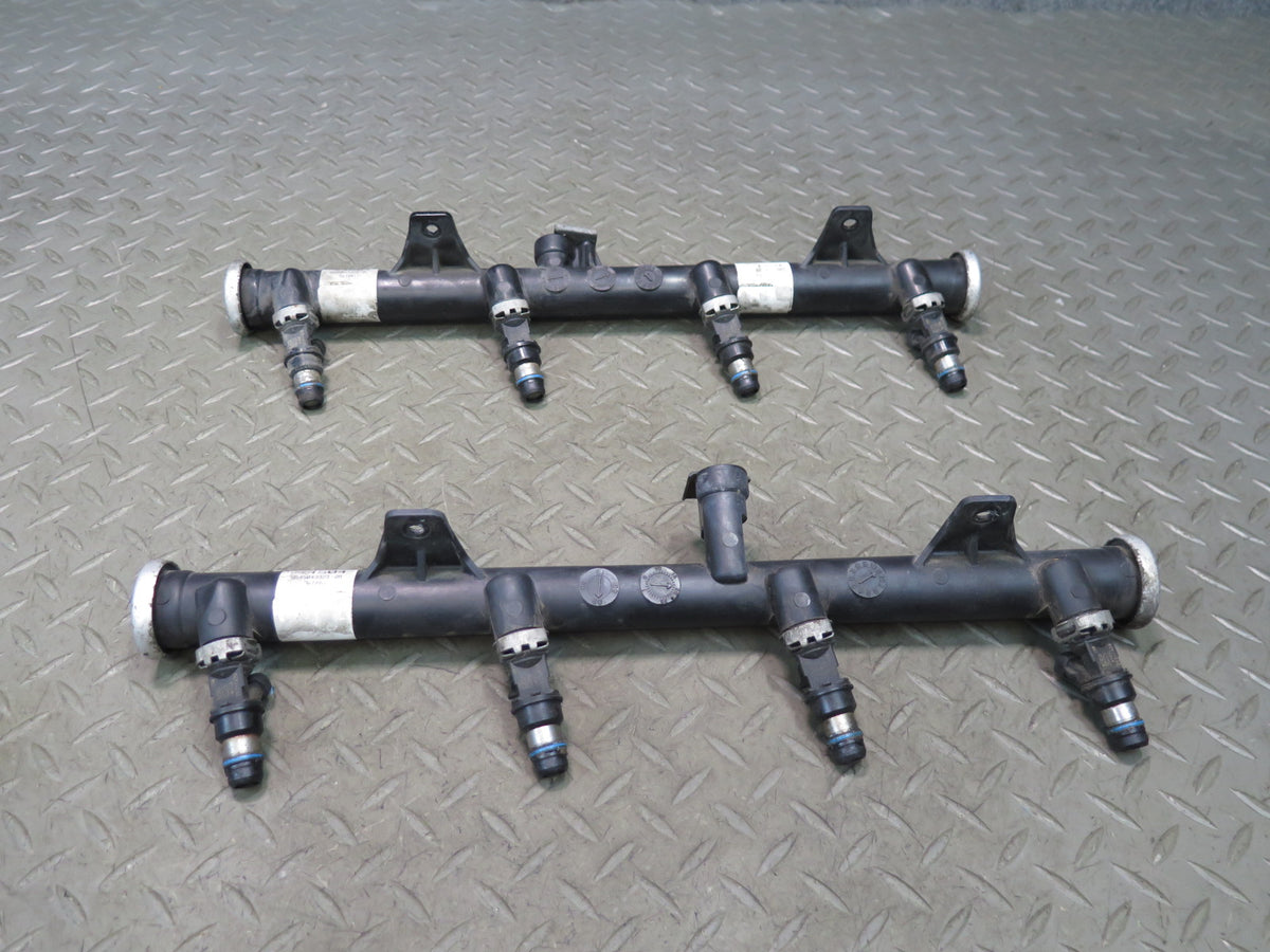 2003-2007 Hummer H2 6.0L Engine High Pressure Fuel Rail W/ Injector Set