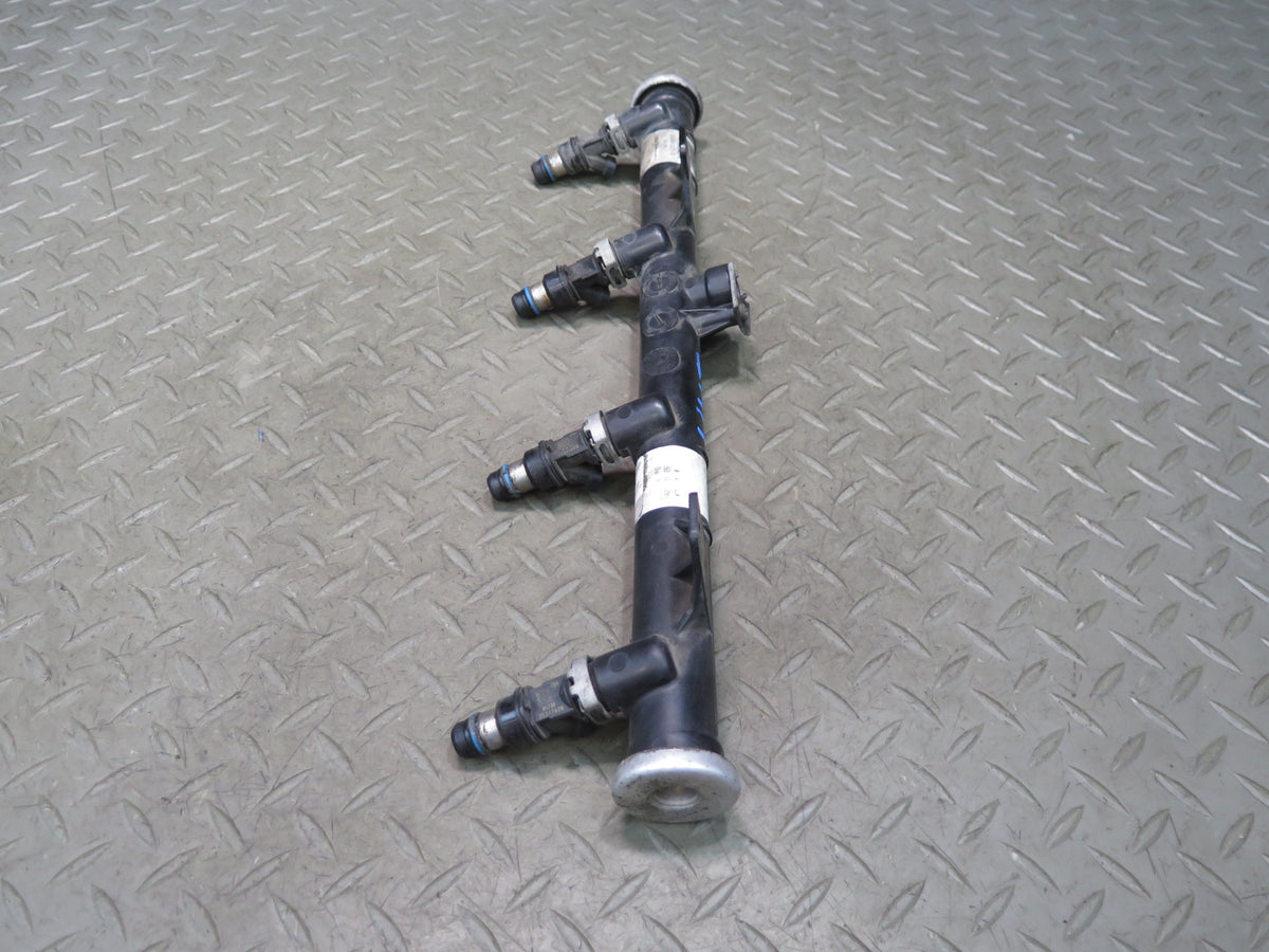 2003-2007 Hummer H2 6.0L Engine High Pressure Fuel Rail W/ Injector Set