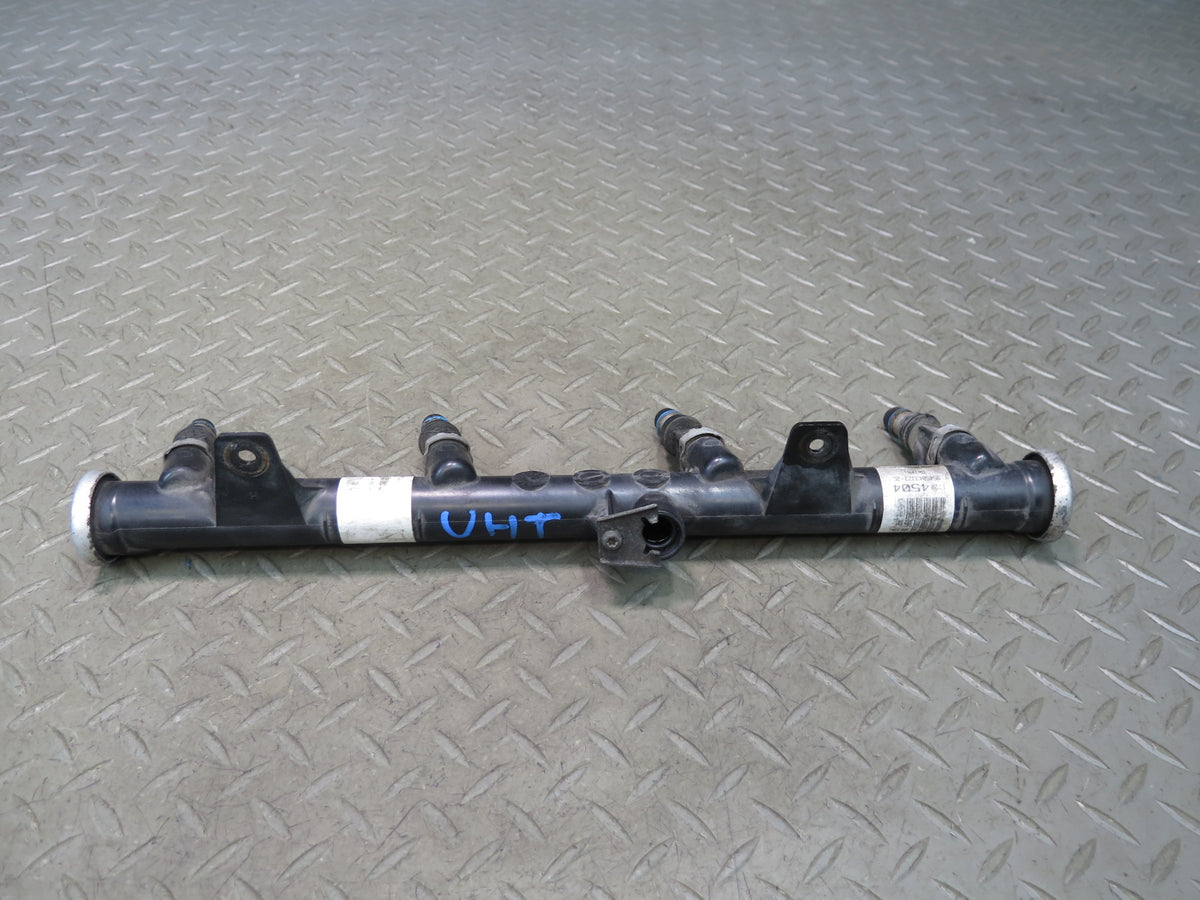 2003-2007 Hummer H2 6.0L Engine High Pressure Fuel Rail W/ Injector Set