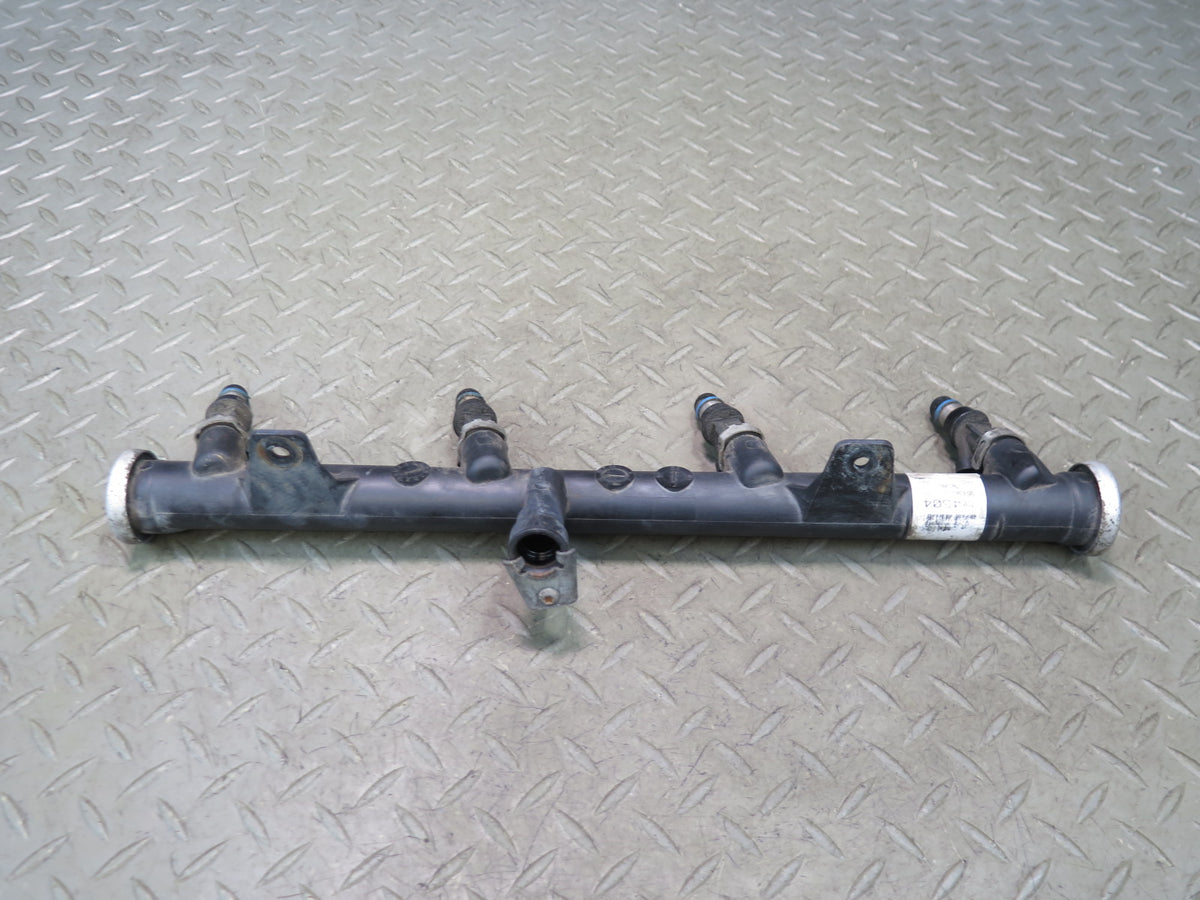2003-2007 Hummer H2 6.0L Engine High Pressure Fuel Rail W/ Injector Set