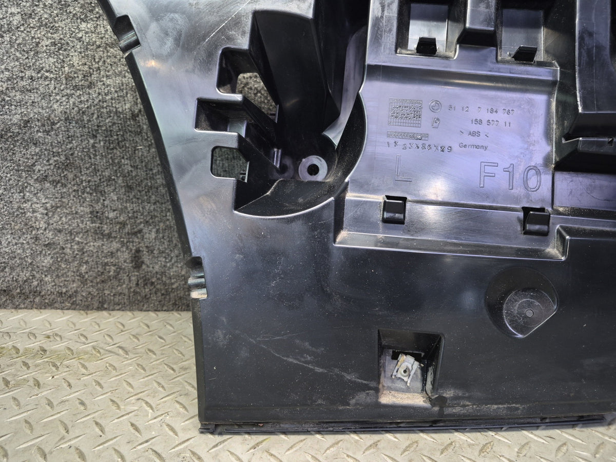 2014-2016 BMW F10 M5 Sedan Rear Left Bumper Mount Bracket Support 7184767