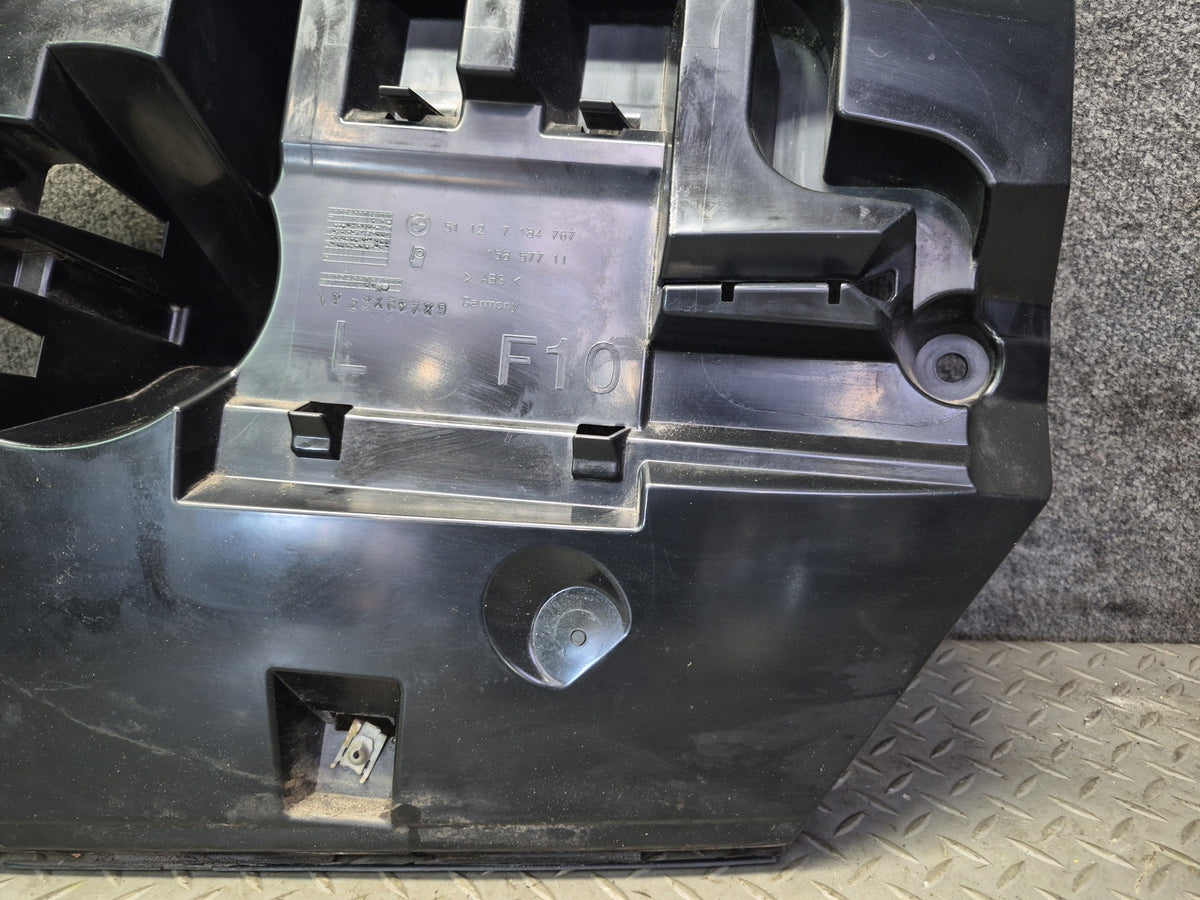 2014-2016 BMW F10 M5 Sedan Rear Left Bumper Mount Bracket Support 7184767