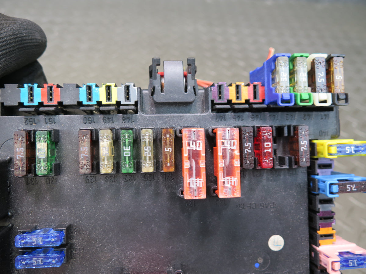 07-09 Mercedes W221 S-class Rear Trunk Fuse Relay SAM Module 2215405950 OEM