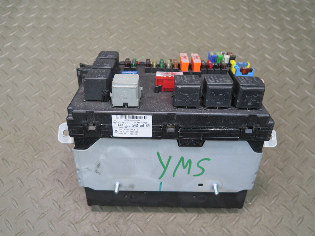 07-09 Mercedes W221 S-class Rear Trunk Fuse Relay SAM Module 2215405950 OEM