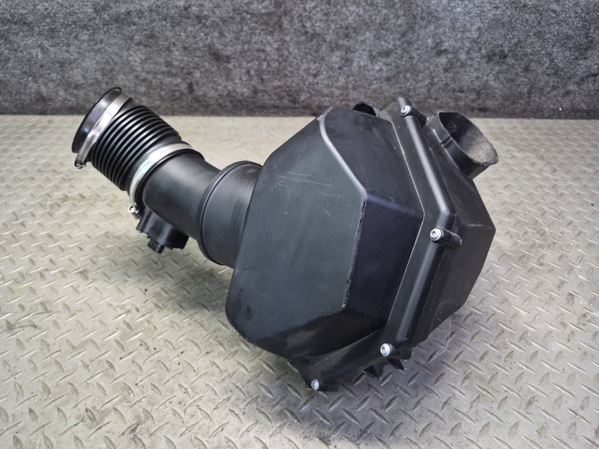 2012-2016 BMW F10 M5 S63T Right Air Intake Cleaner Filter Box MAF Sensor Damaged