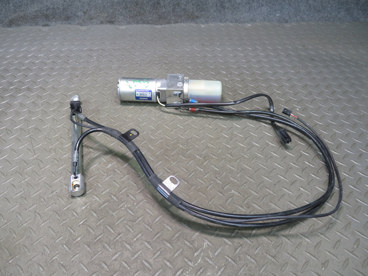 07-13 Mercedes W221 Rear Trunk Lid Hydraulic Pump Motor w Case & Cylinder OEM