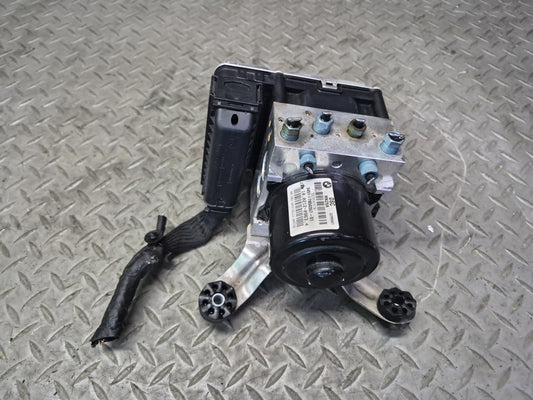 2012-2016 BMW F10 M5 RWD Anti Lock Brake ABS Pump Module 7850367