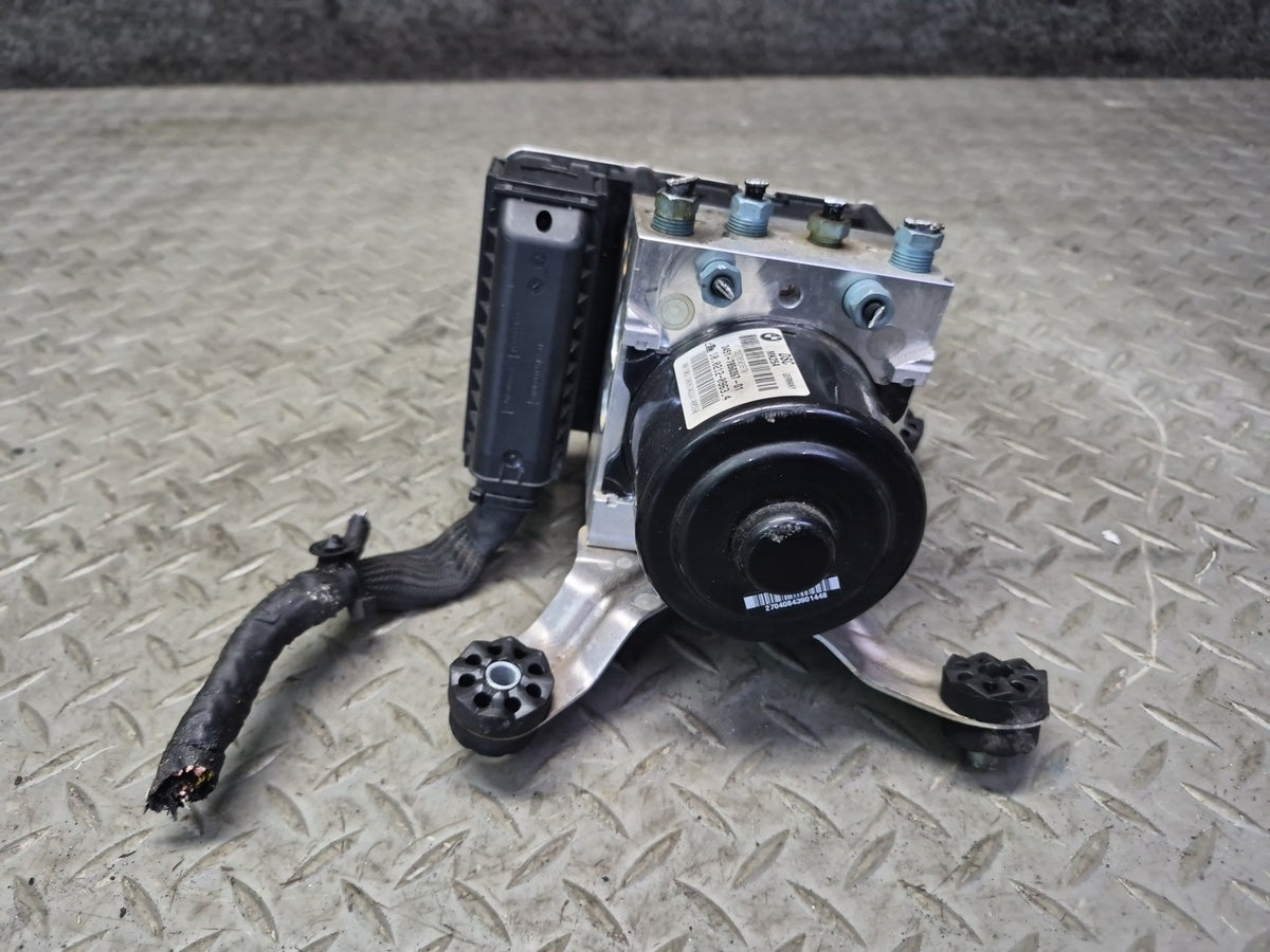 2012-2016 BMW F10 M5 RWD Anti Lock Brake ABS Pump Module 7850367