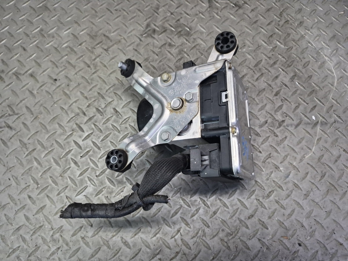 2012-2016 BMW F10 M5 RWD Anti Lock Brake ABS Pump Module 7850367