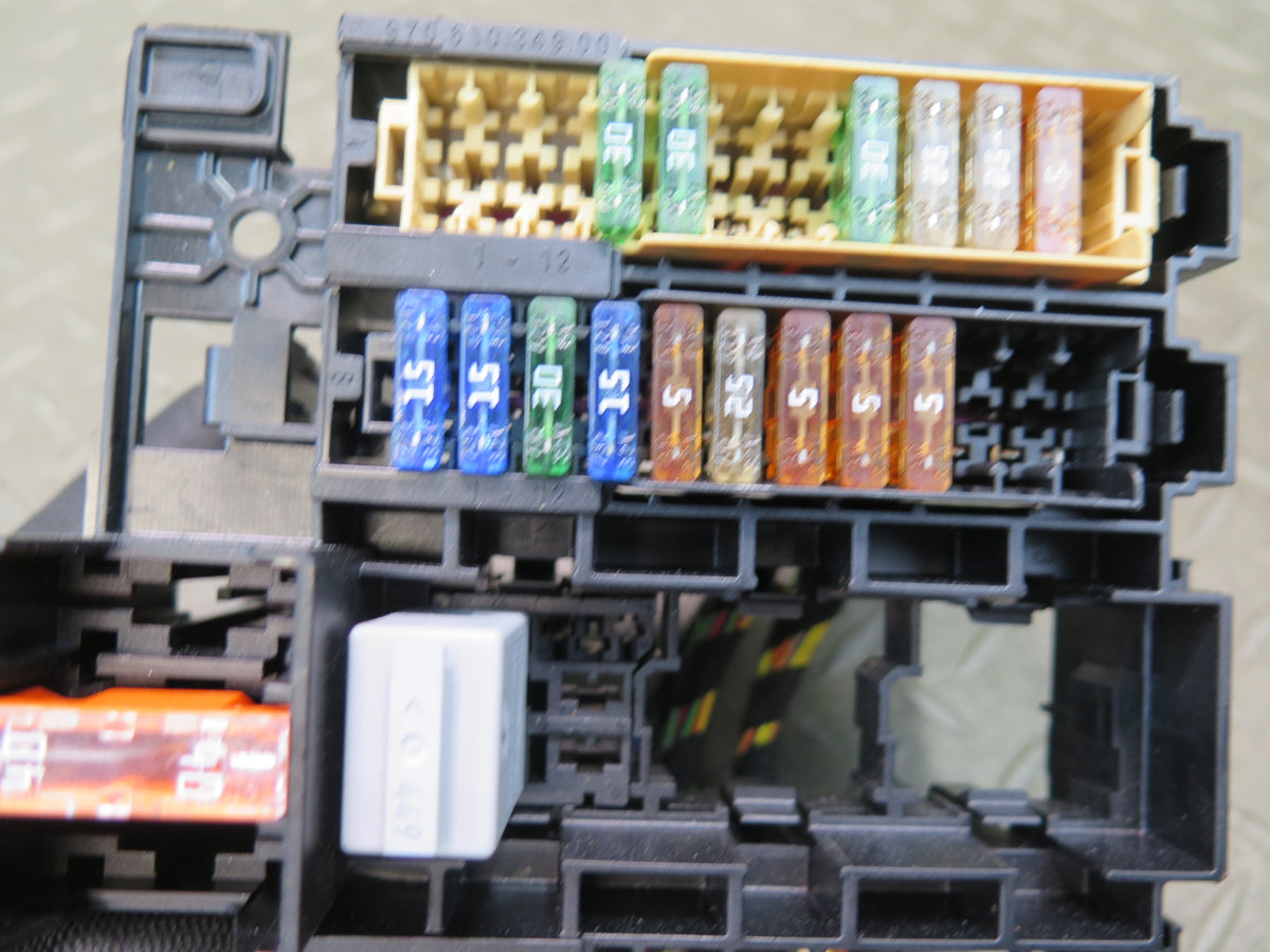 2010-2016 Porsche Panamera 970 Under Dash Cabin Fuse Relay Box Module