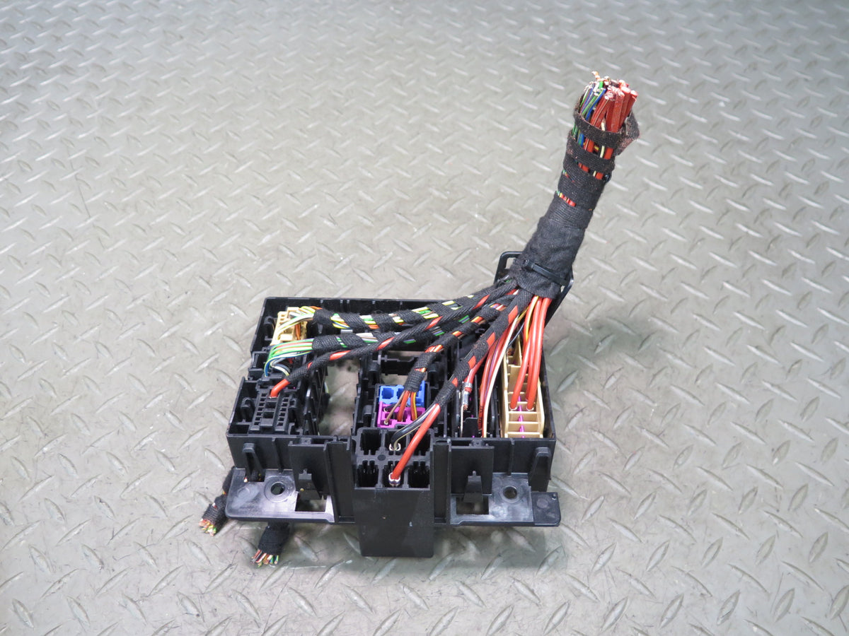 2010-2016 Porsche Panamera 970 Under Dash Cabin Fuse Relay Box Module