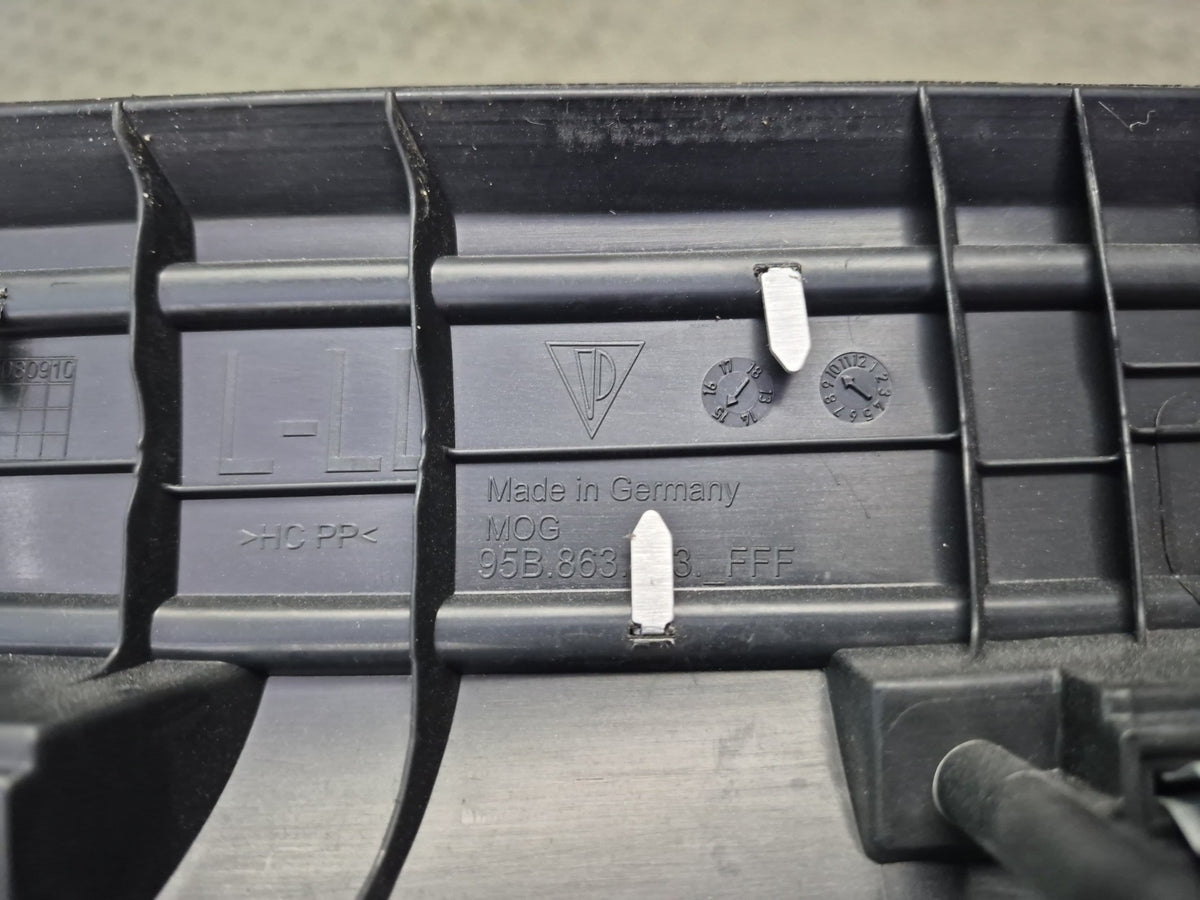 2015-2018 Porsche Macan Turbo Front Left & Right Door Scuff Sill Trim Panel Set