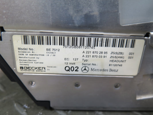 07-09 Mercedes W221 S-class Command Head Unit CD Navigation 2218702895 OEM