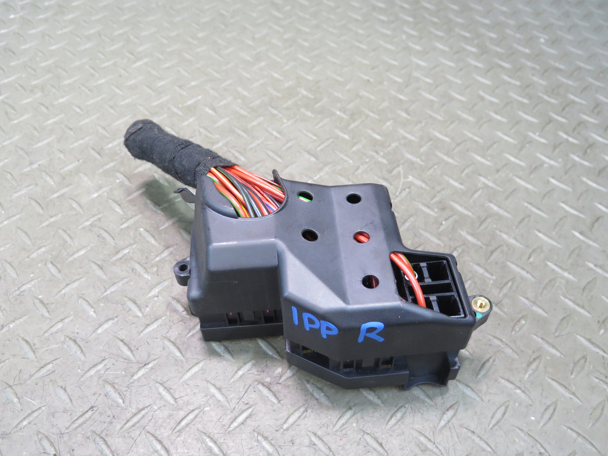 2010-2016 Porsche Panamera 970 Right Cabin Fuse Relay Box Module 7L0941828A