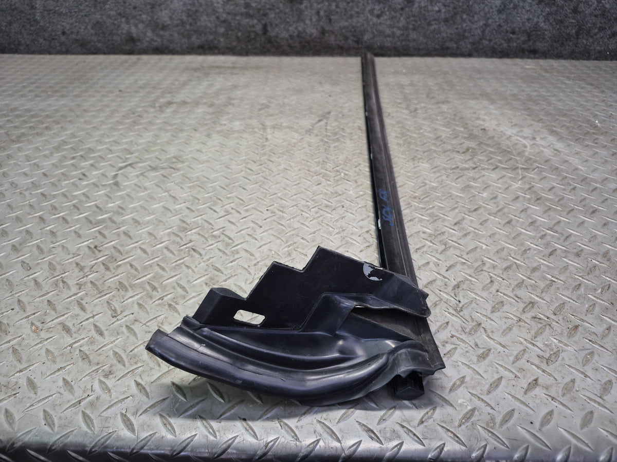 03-12 Mercedes R230 SL Left Right Door Window Weatherstrip Seal Molding Set OEM