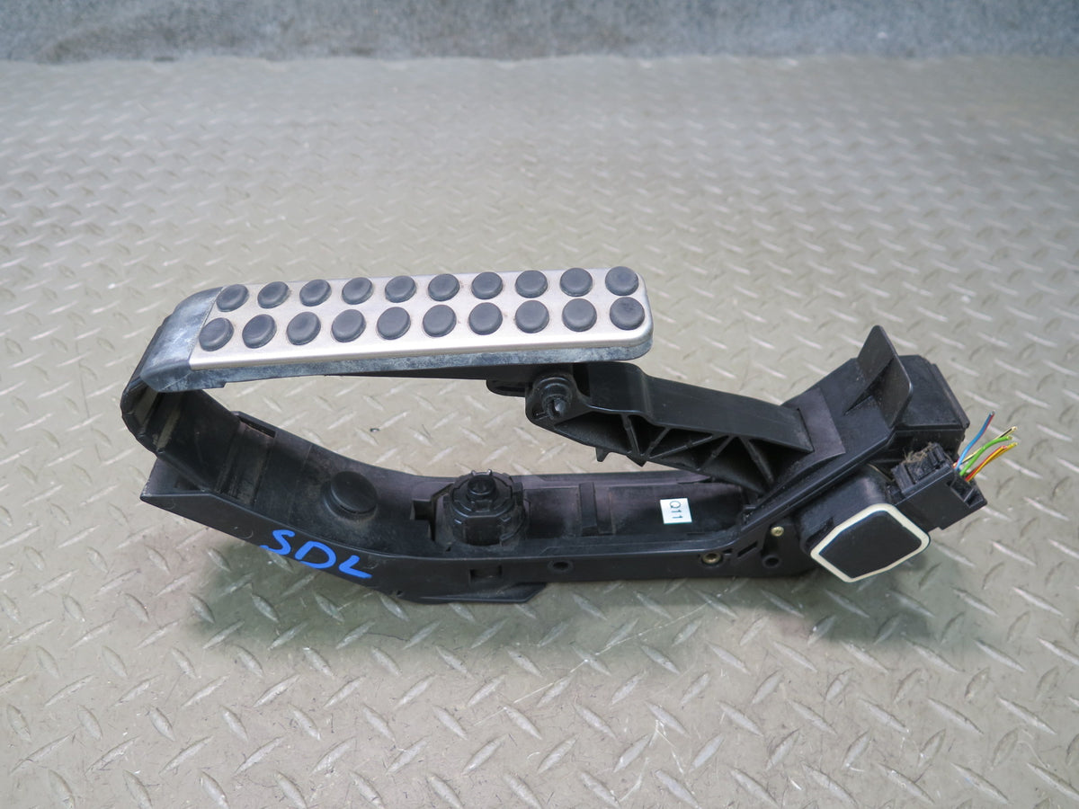 03-08 Mercedes R230 Sl-class Gas Acceleration Pedal 2303000104 OEM