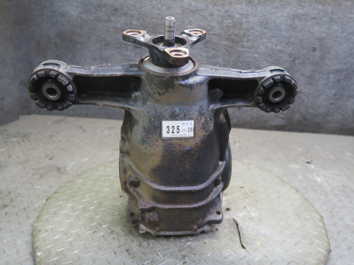 04-06 Lexus UCF30L LS430 RWD Rear Differential Carrier 3.769 Ratio 120K Mile OEM