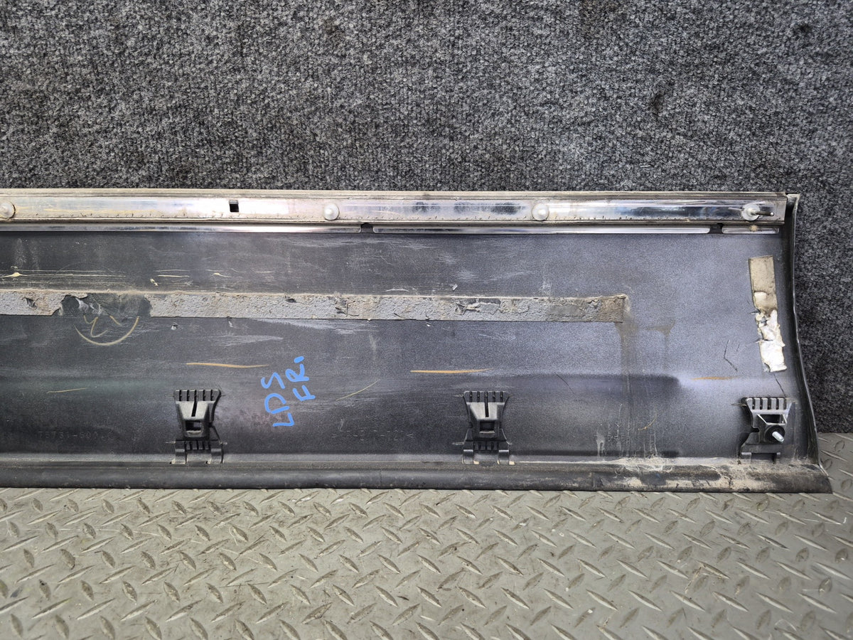 04-06 Lexus UCF30L LS430 Right Fender Door Lower Exterior Molding Trim Set OEM