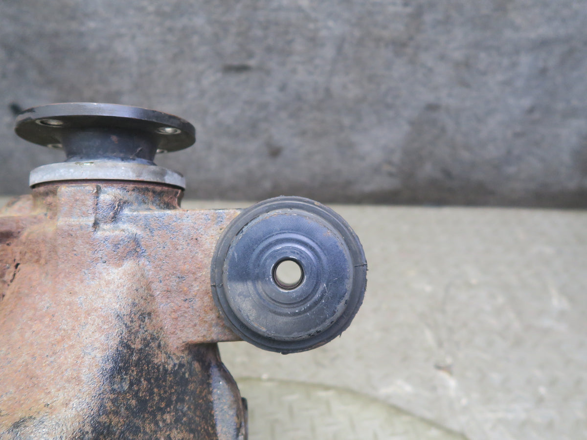 01-05 Lexus IS300 M96 A/T Rear Differential Carrier 3.91 Ratio 120K Miles OEM