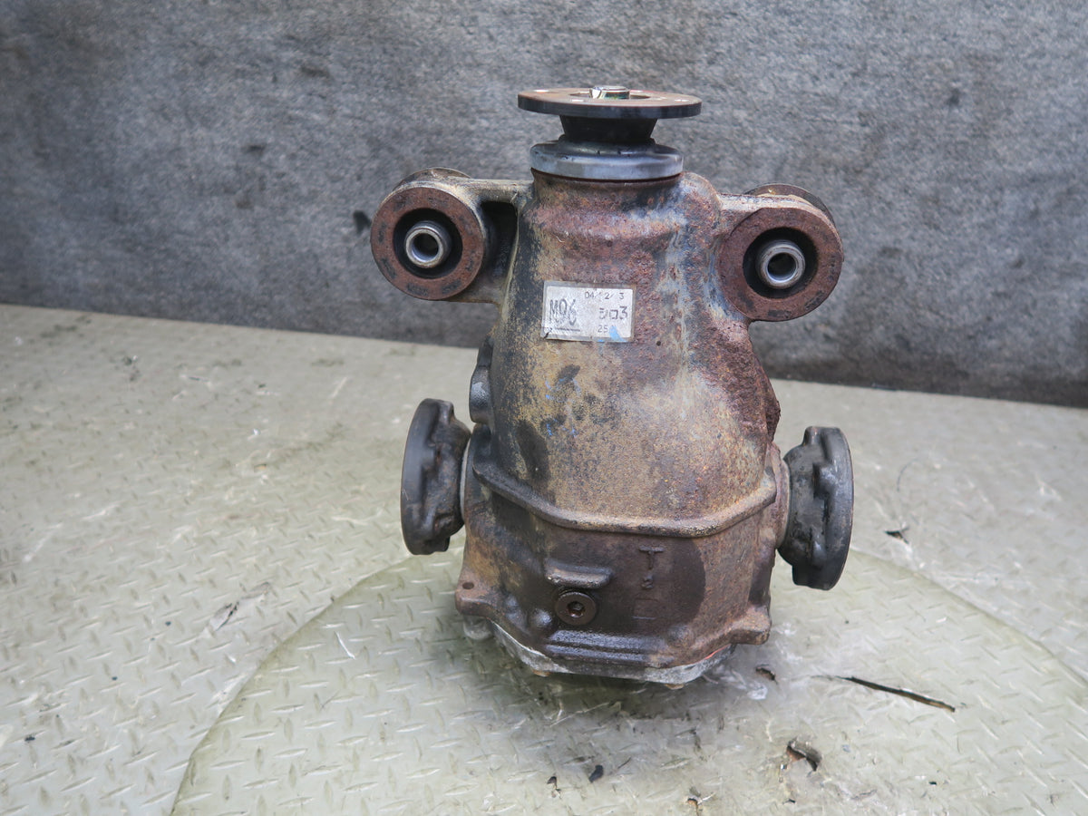 01-05 Lexus IS300 M96 A/T Rear Differential Carrier 3.91 Ratio 120K Miles OEM