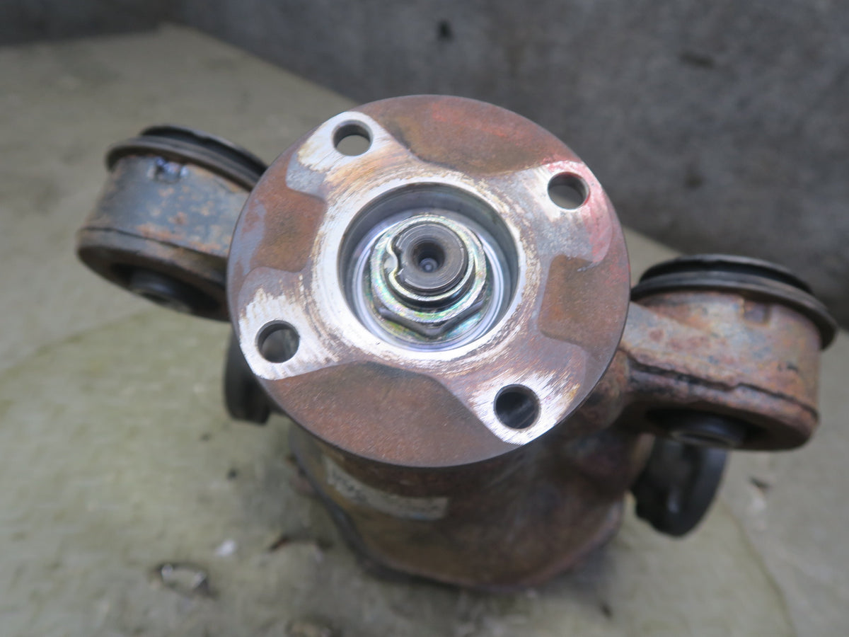 01-05 Lexus IS300 M96 A/T Rear Differential Carrier 3.91 Ratio 120K Miles OEM