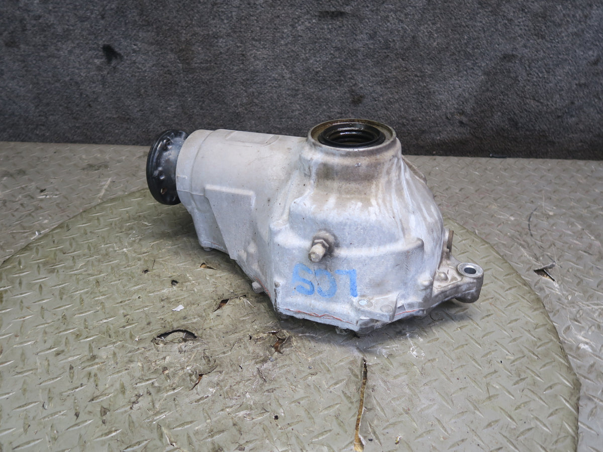 08-16 Lexus UVF46L LS600h AWD Front Axle Differential Carrier 3.916 Ratio OEM