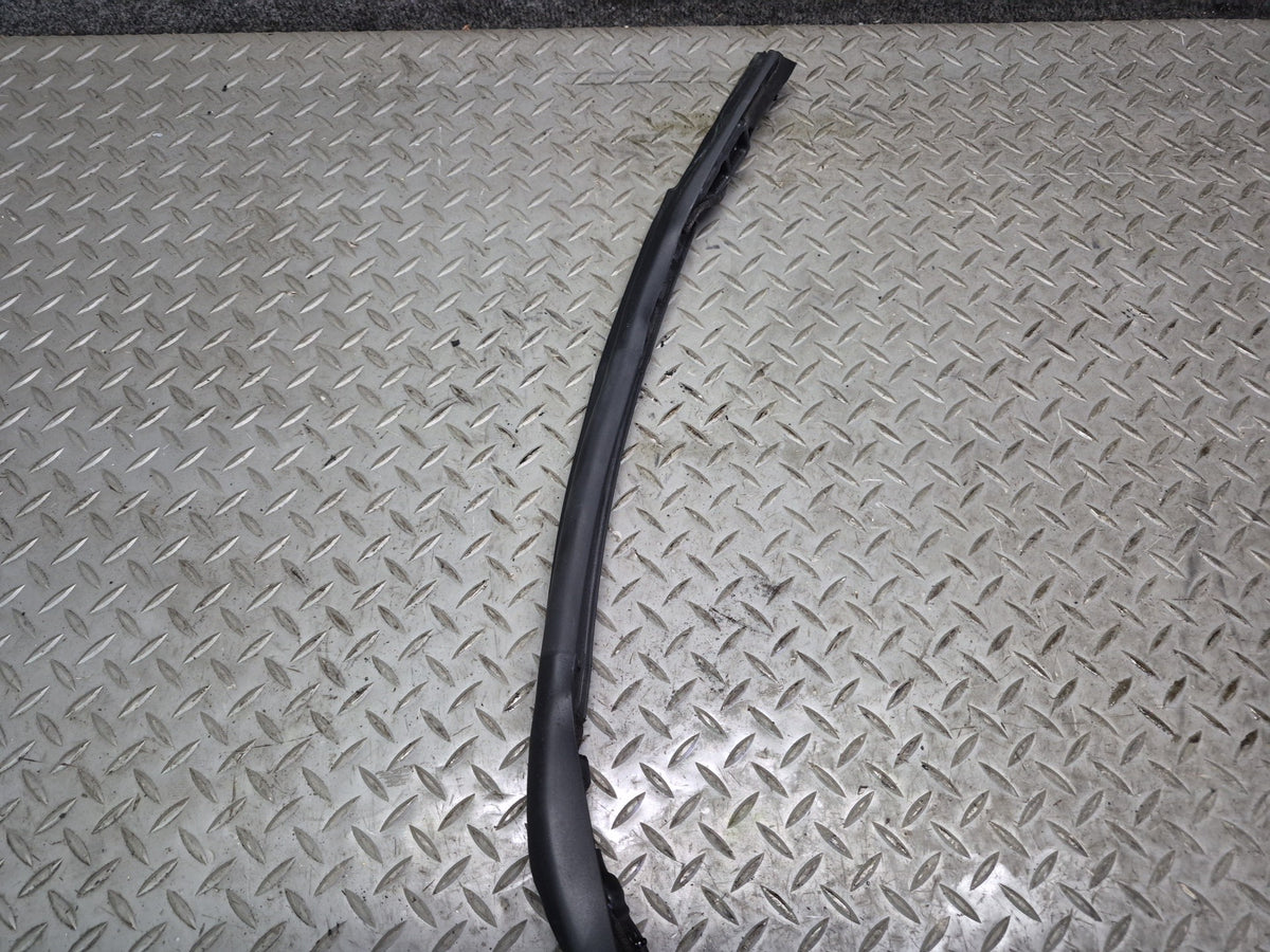 00-09 Honda S2000 Front Windshield Weatherstrip Rubber Seal Gasket OEM
