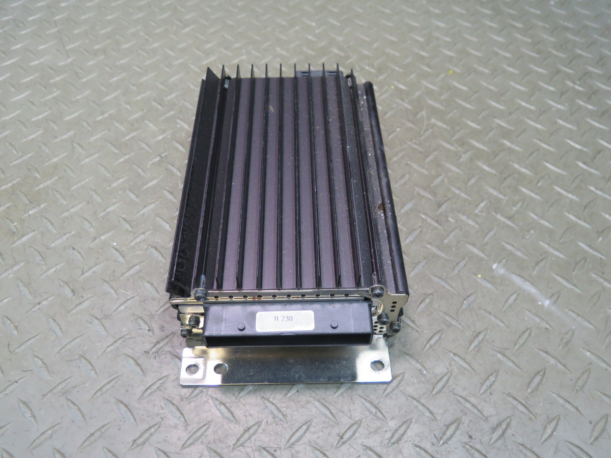 05-08 Mercedes R230 Sl-class Audio Amplifier AMP Bose 2308203889 OEM