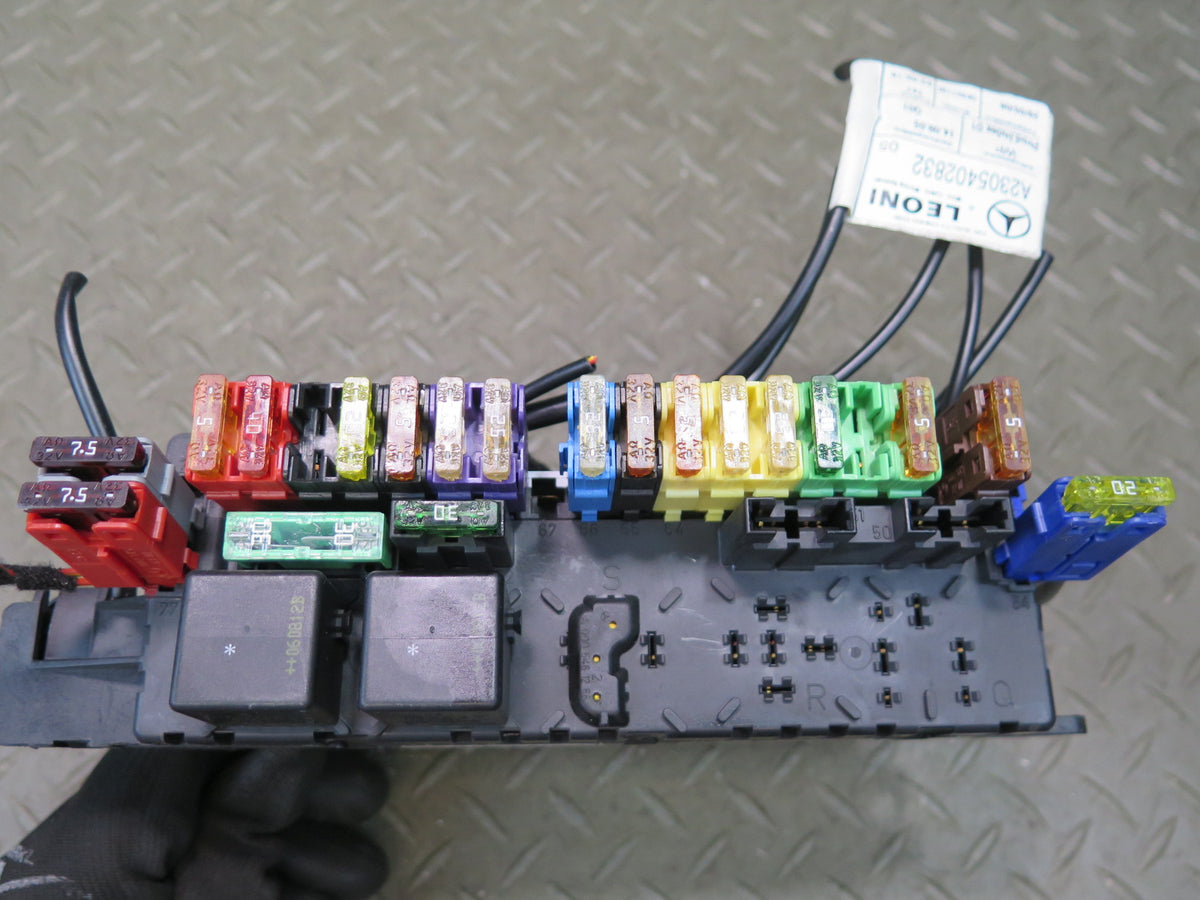03-12 Mercedes R230 Rear SAM Fuse Relay Box Module 2305455432 OEM